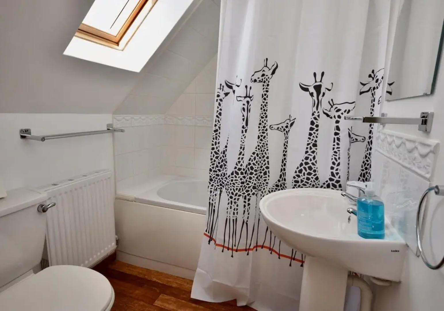 Tithe is a Stunning Barn Conversion Close to Ryde Sleeps 6