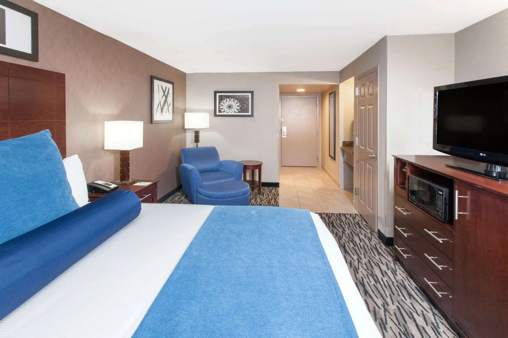 Wyndham Garden Elk Grove Village/O'Hare