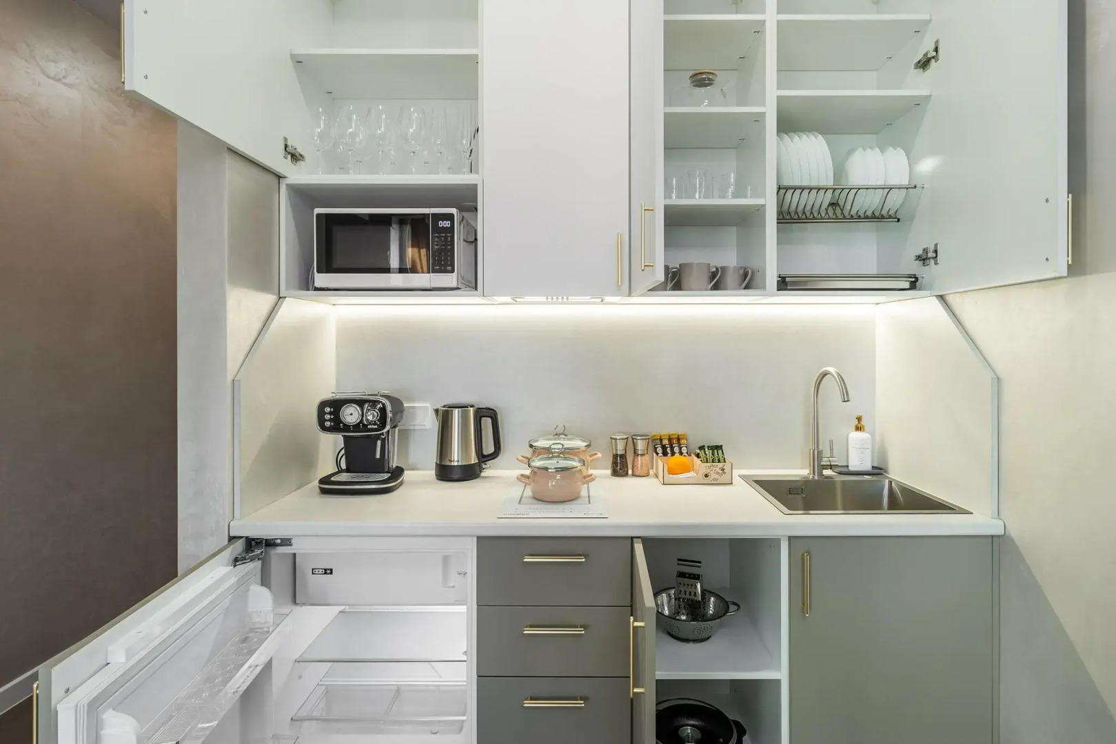 2ROOMS (2РУМС) на улице Максима Горького