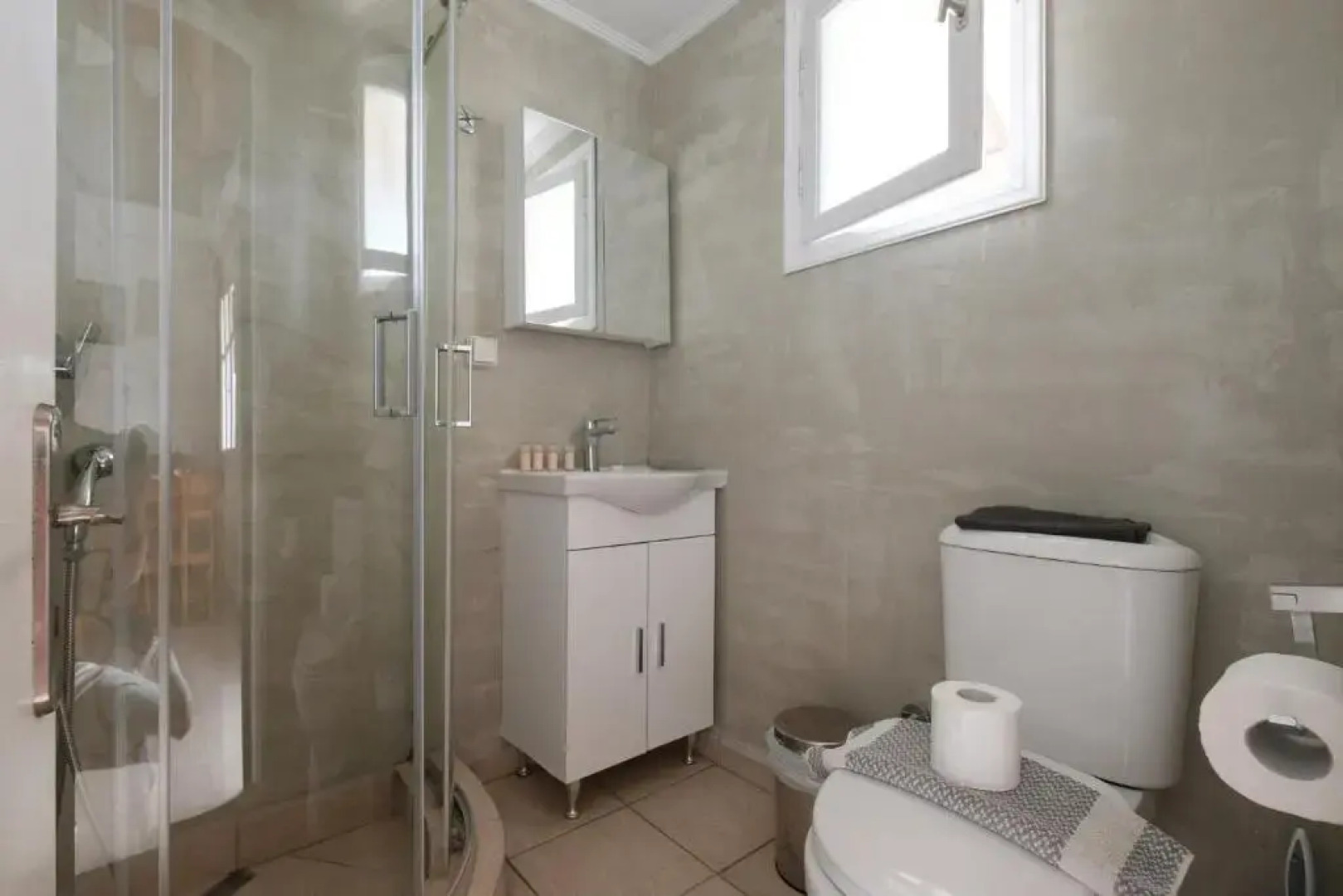 Katsaros Studios & Apartments