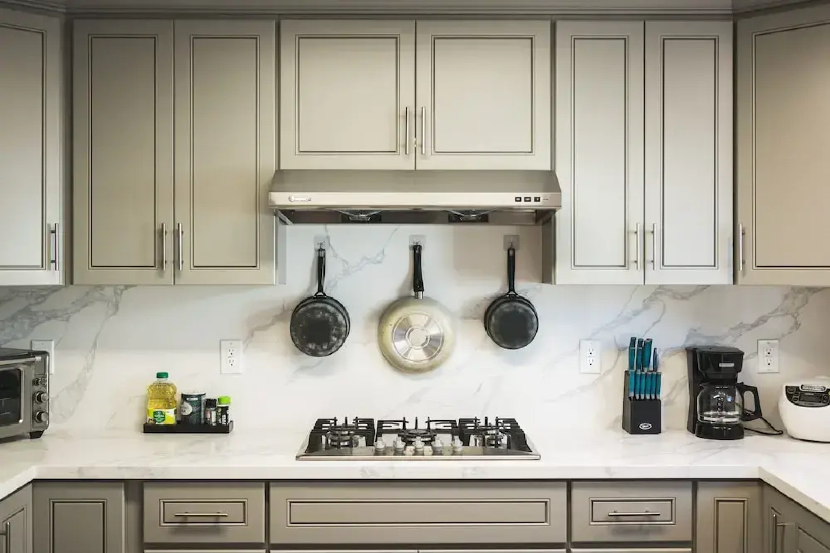 Comfy Retreat With Yard Cozy Interiors