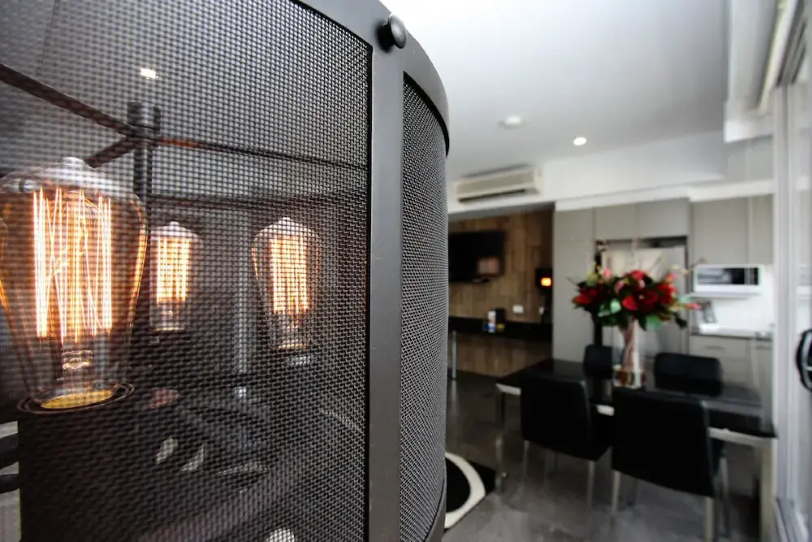 B7 Honeysuckle Executive Apartments