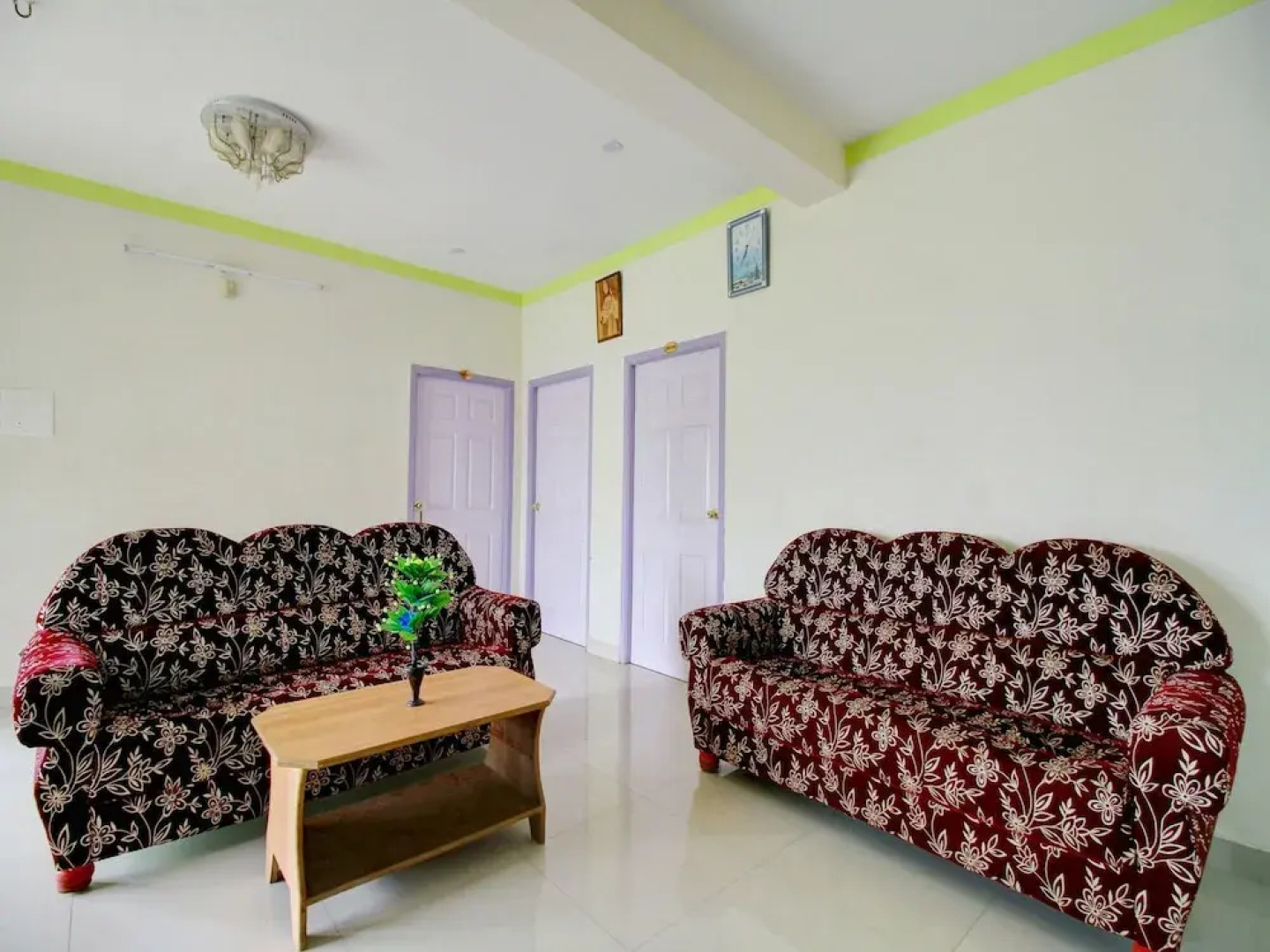 Oyo 11719 Hotel Sierra