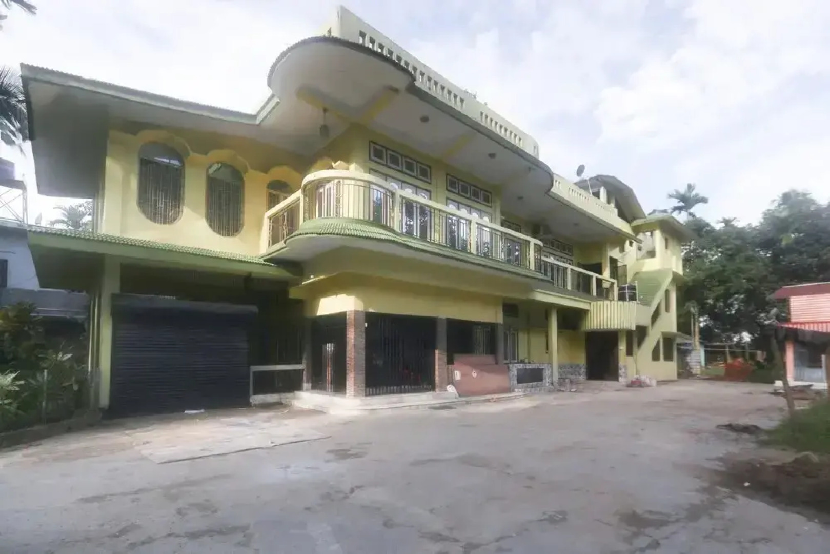 N N Residency by OYO Rooms