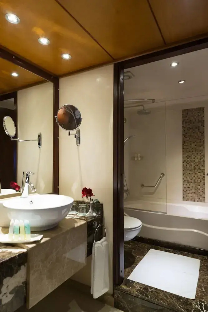 MS Esmeralda Nile Cruise from Aswan or Luxor