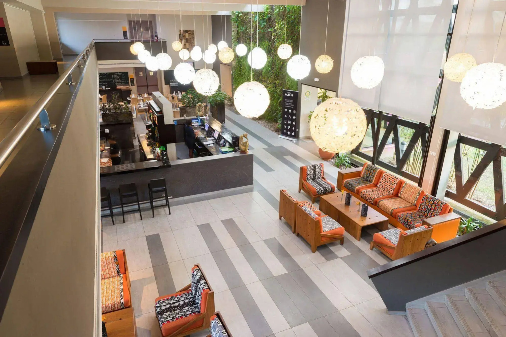 Отель Mina Liberville