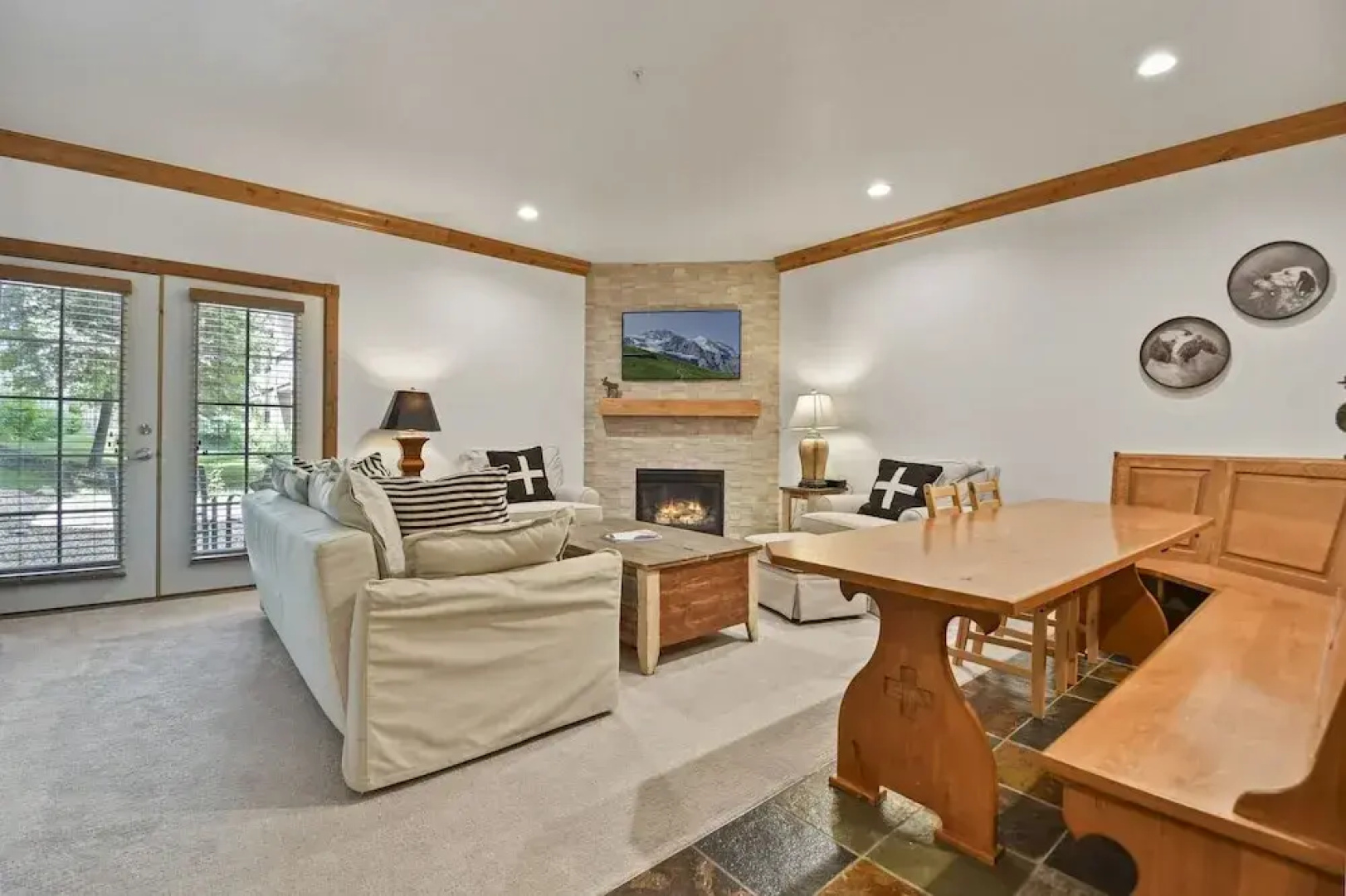 Family Getaway~pool, Tubing, Skiing, & Ice Castles Villa 1002 1 Bedroom Villa by RedAwning