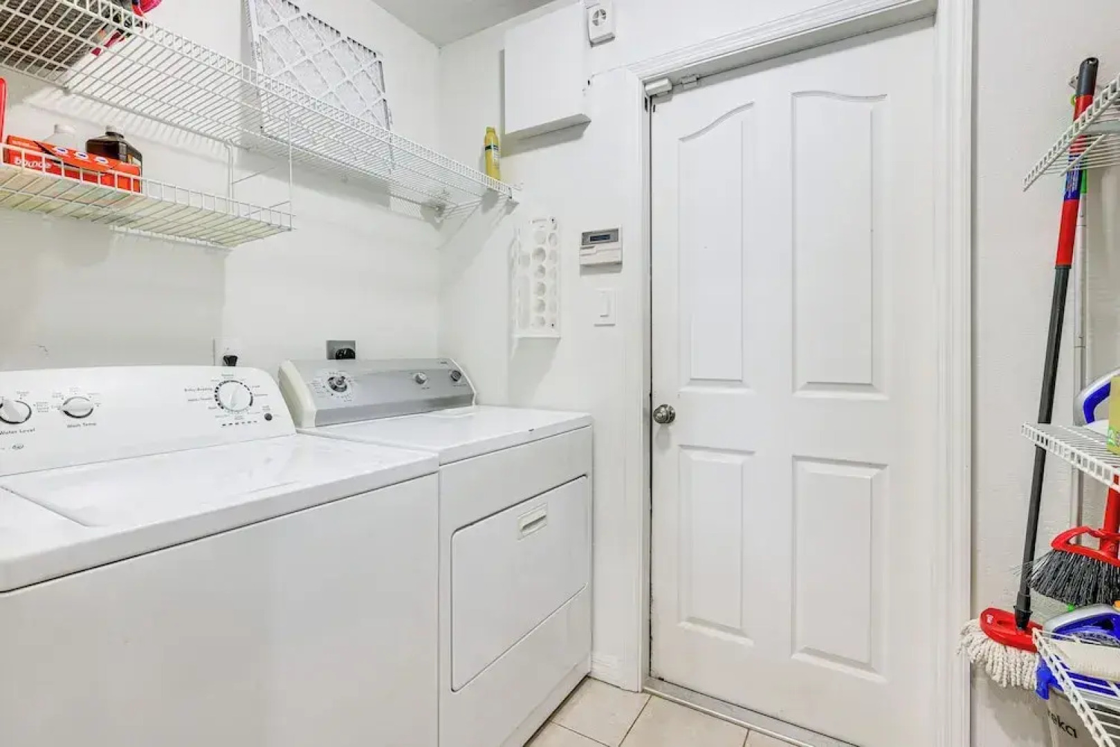 Pet-friendly Fort Pierce Home w/ Pool & Kayaks!