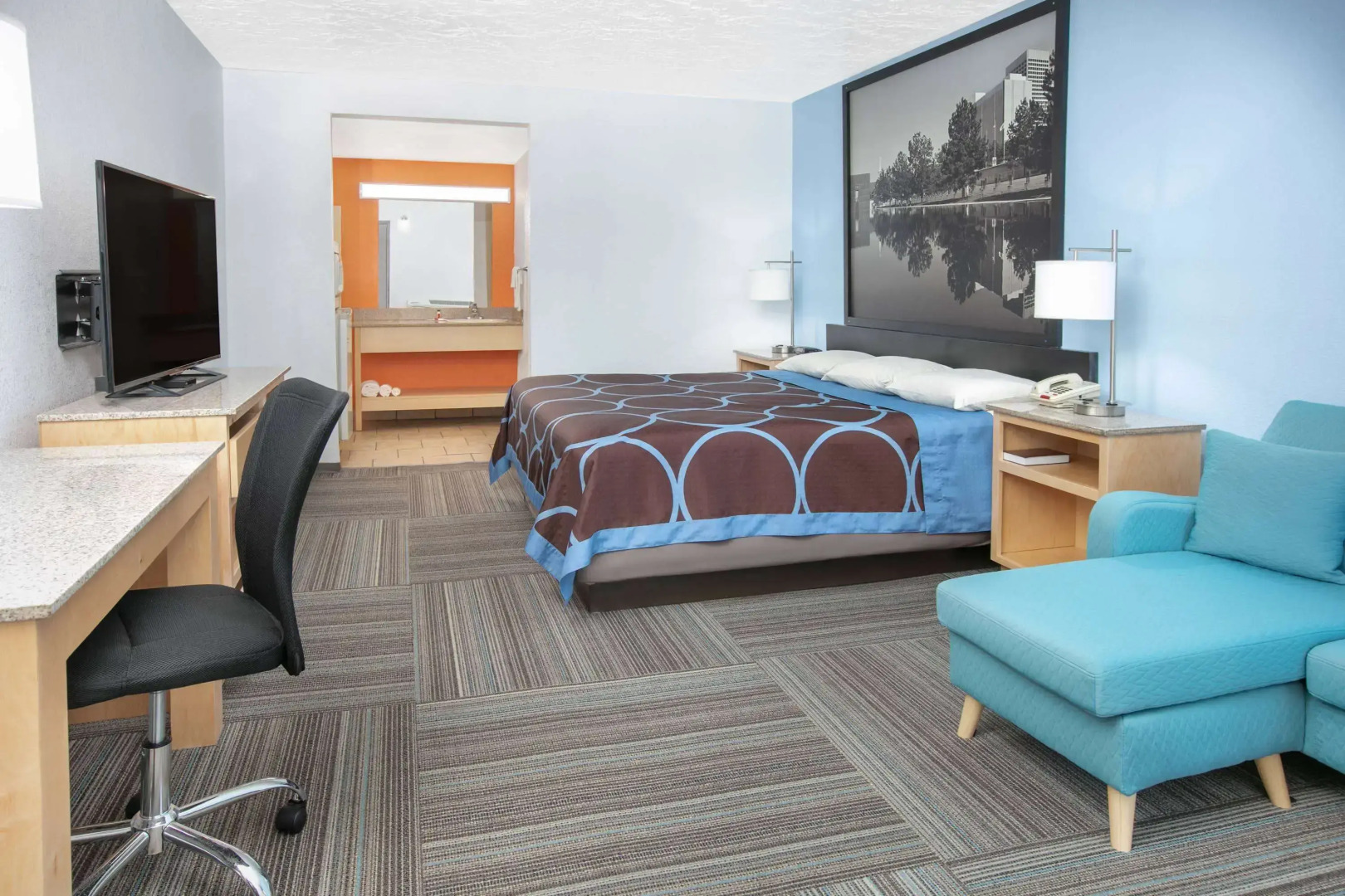 Super 8 by Wyndham City of Moore