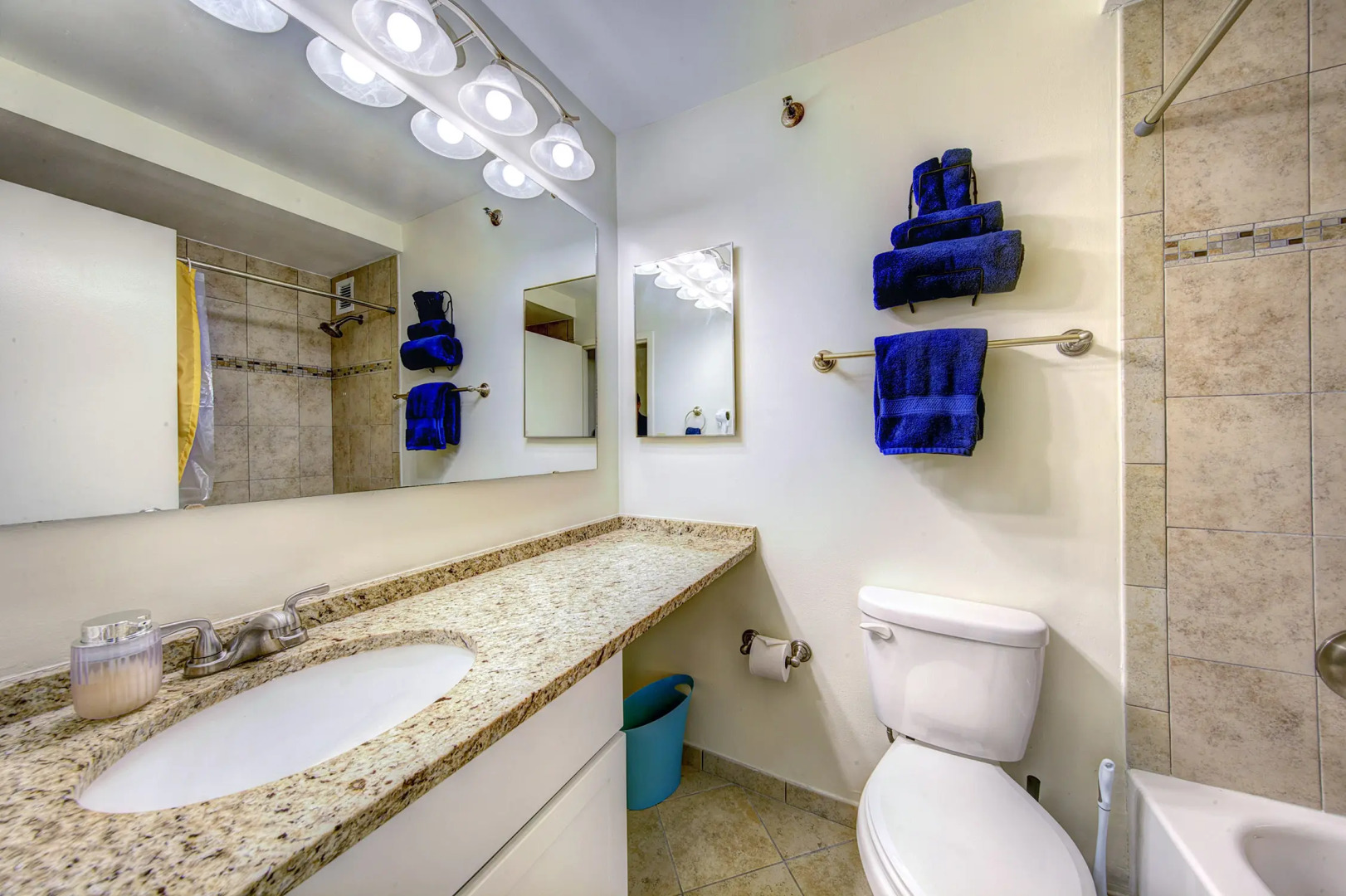 Spacious Back Bay Condo with Great Amenities!