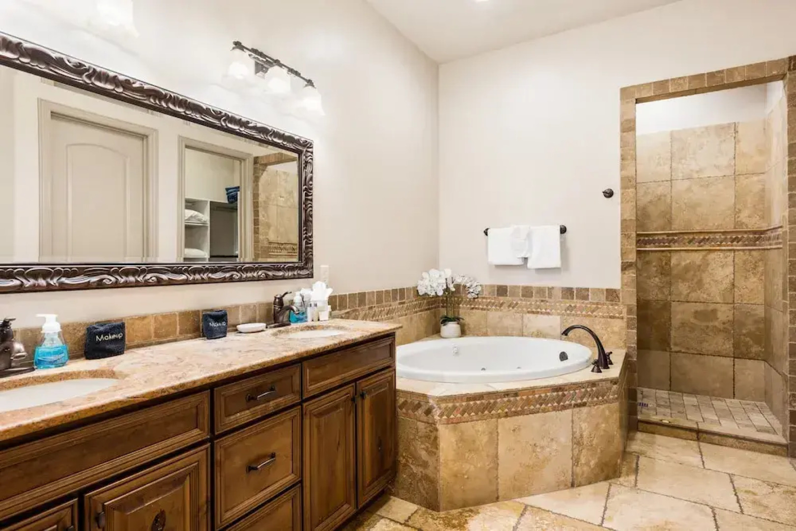 Sunset Hideaway Near National Parks & Hike/bike