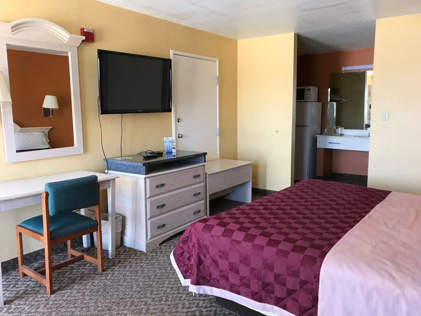 Heights Inn by Townhouse Harker Heights/Killeen