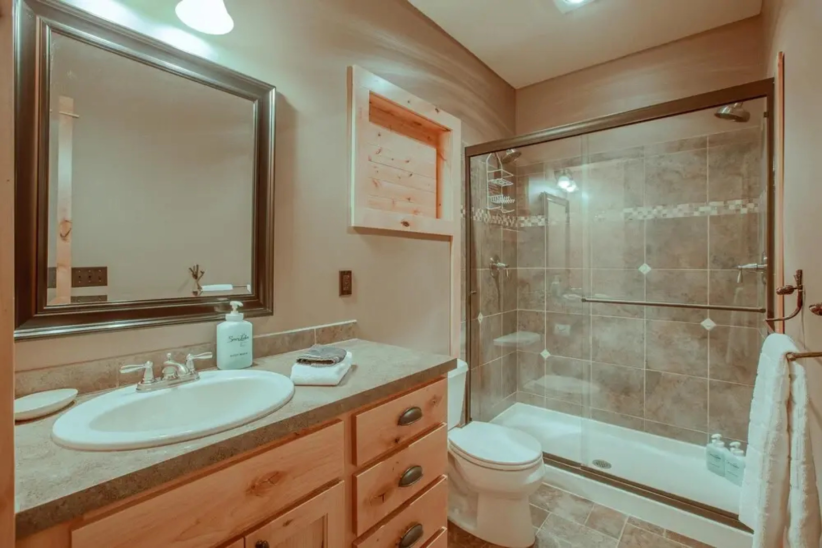 River Lodge in Plain