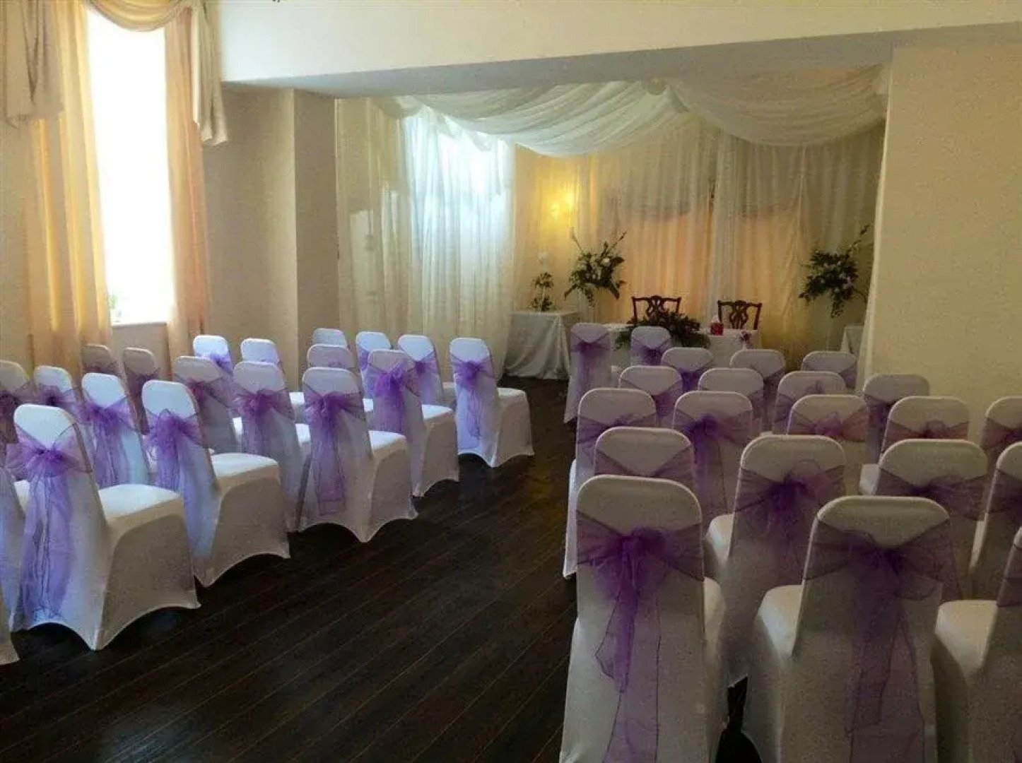 Mansfield Manor Hotel