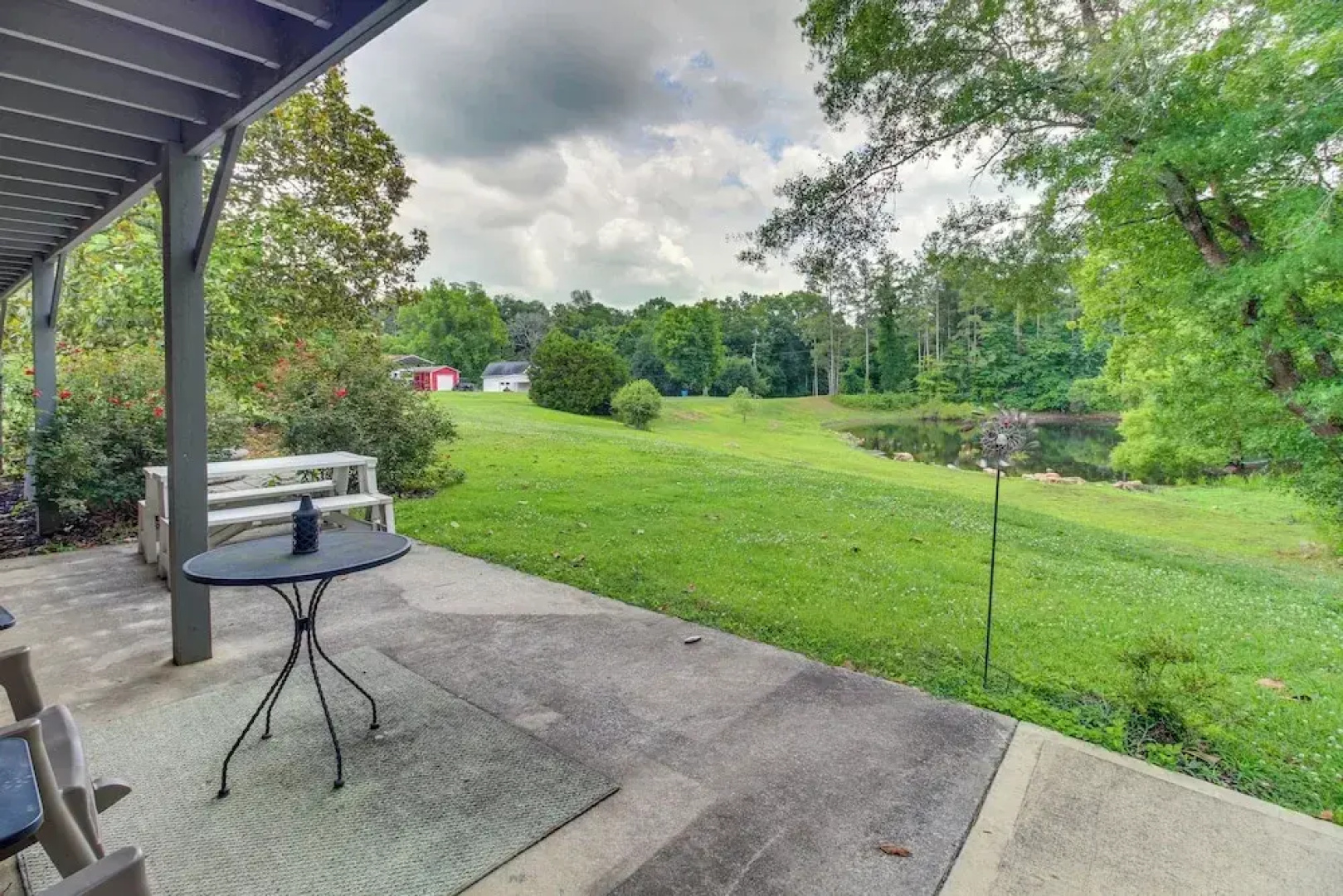 Kingston Home w/ Shared Pool - 23 Mi to Lakepoint!