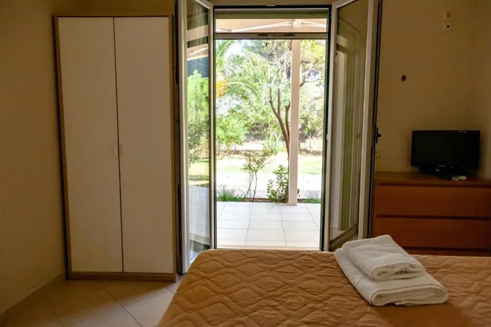 Brunello Seaside Apartments