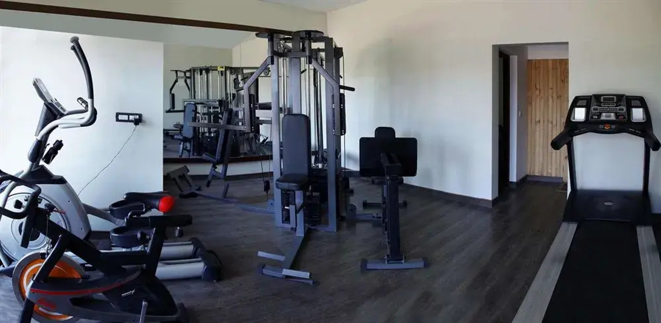 Hill Tree Inn Luxury Resort & Spa