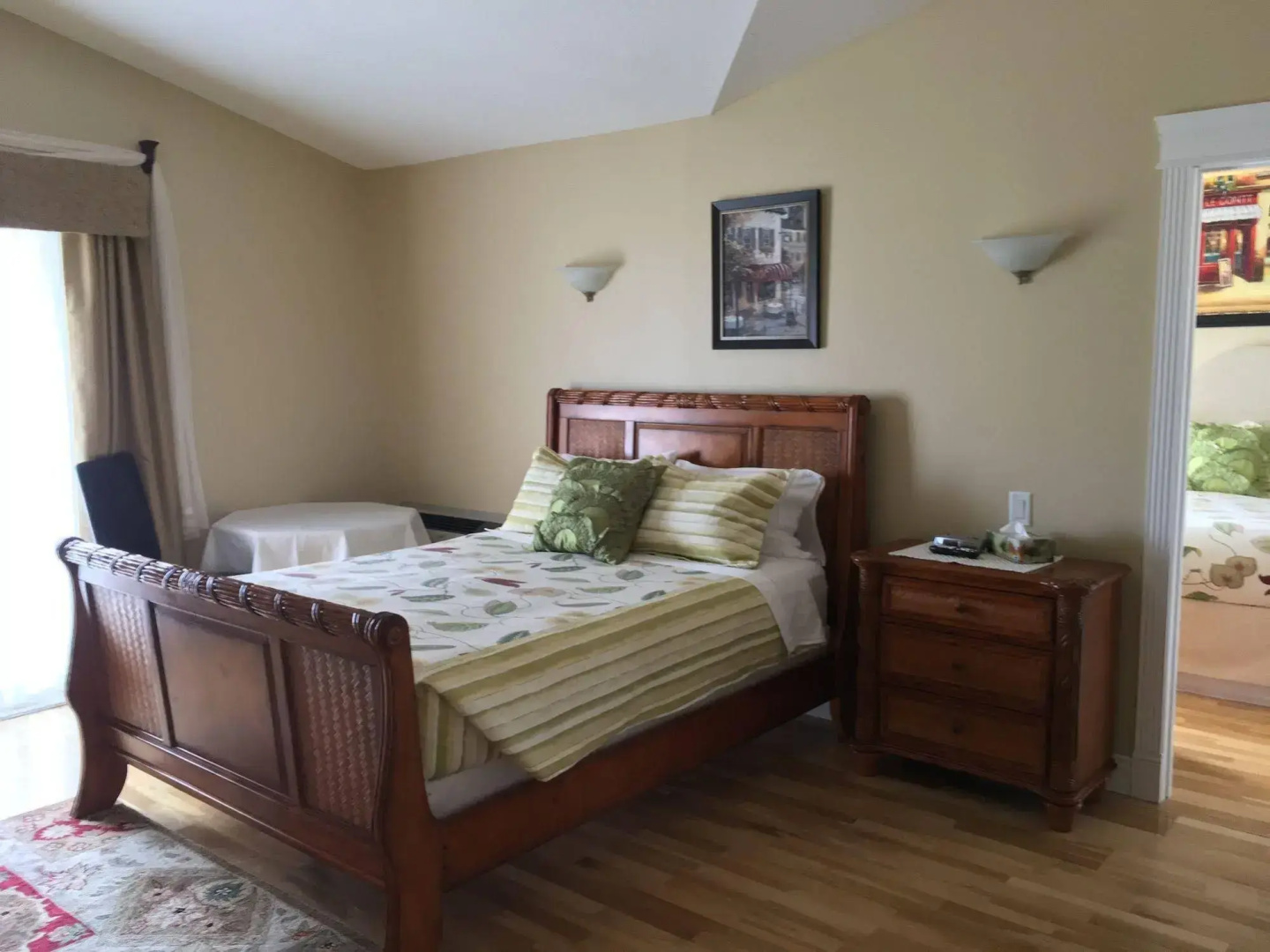 Lakeshore Inn Bed & Breakfast