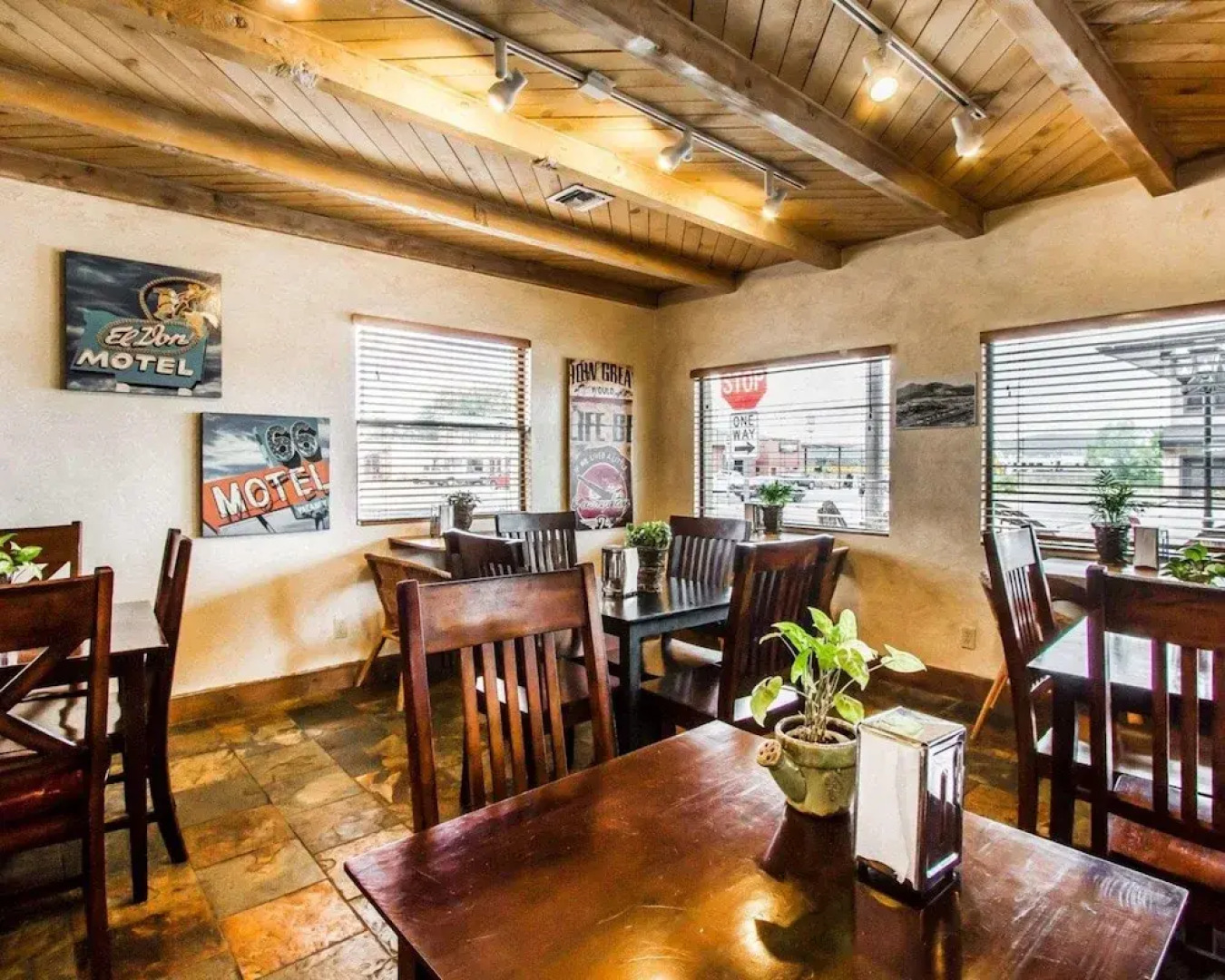 Rodeway Inn & Suites Downtowner-Rte 66