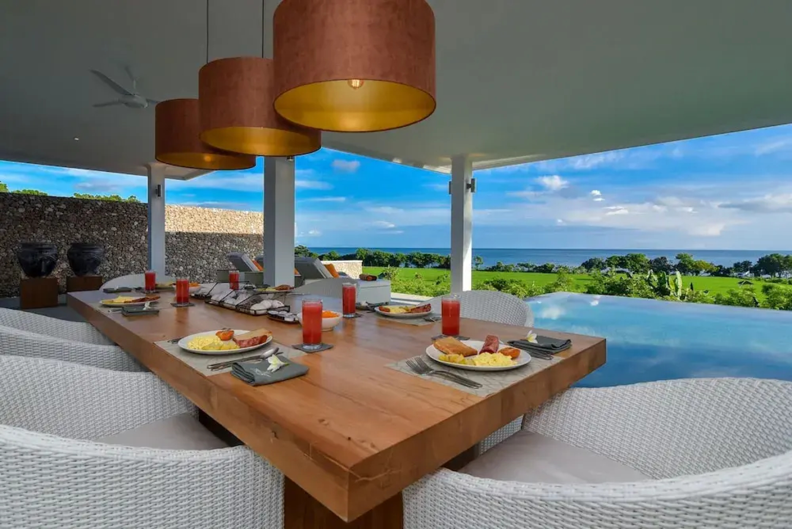 Deep Blue Villa