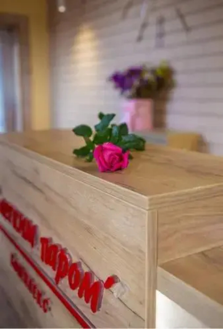 Hotel-Restaurant Complex S Legkim Parom