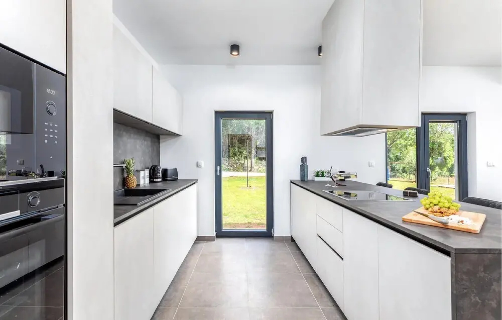 Beautiful Home in Koromacno With Wifi, Heated Swimming Pool and 6 Bedrooms