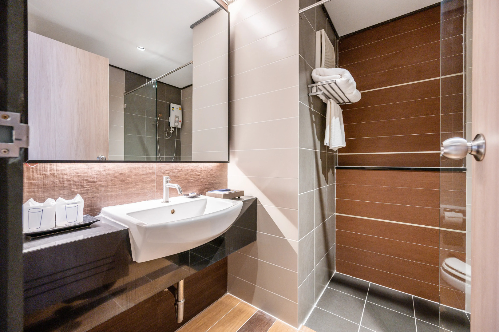 Manhattan Pattaya Hotel