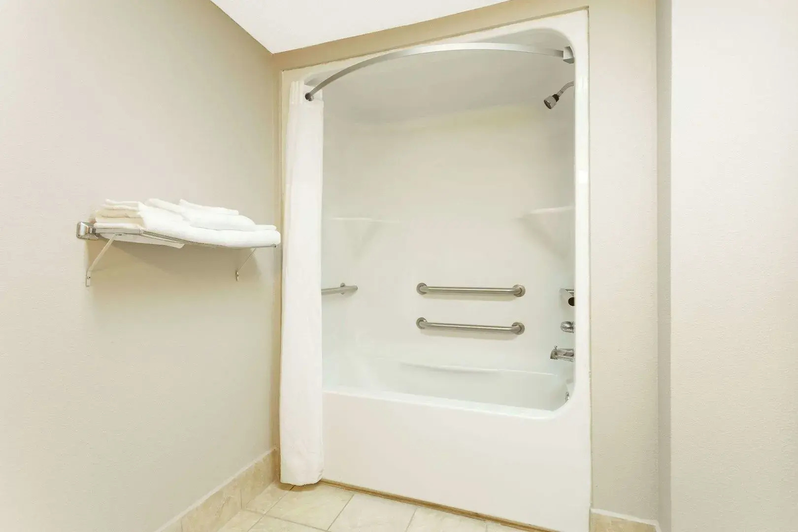 Super 8 by Wyndham Orangeburg