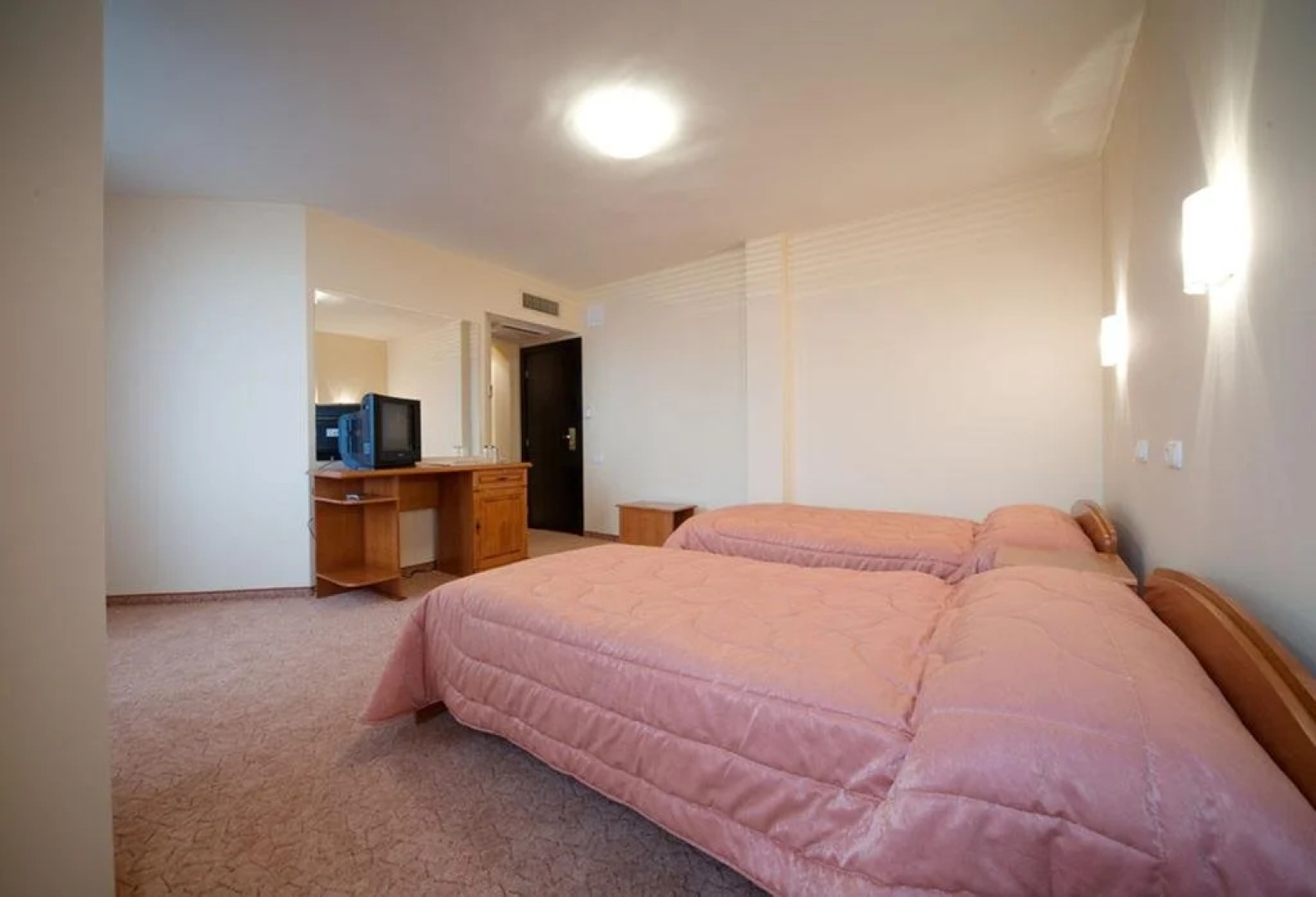 Boutique Family Hotel VSK Kentavar