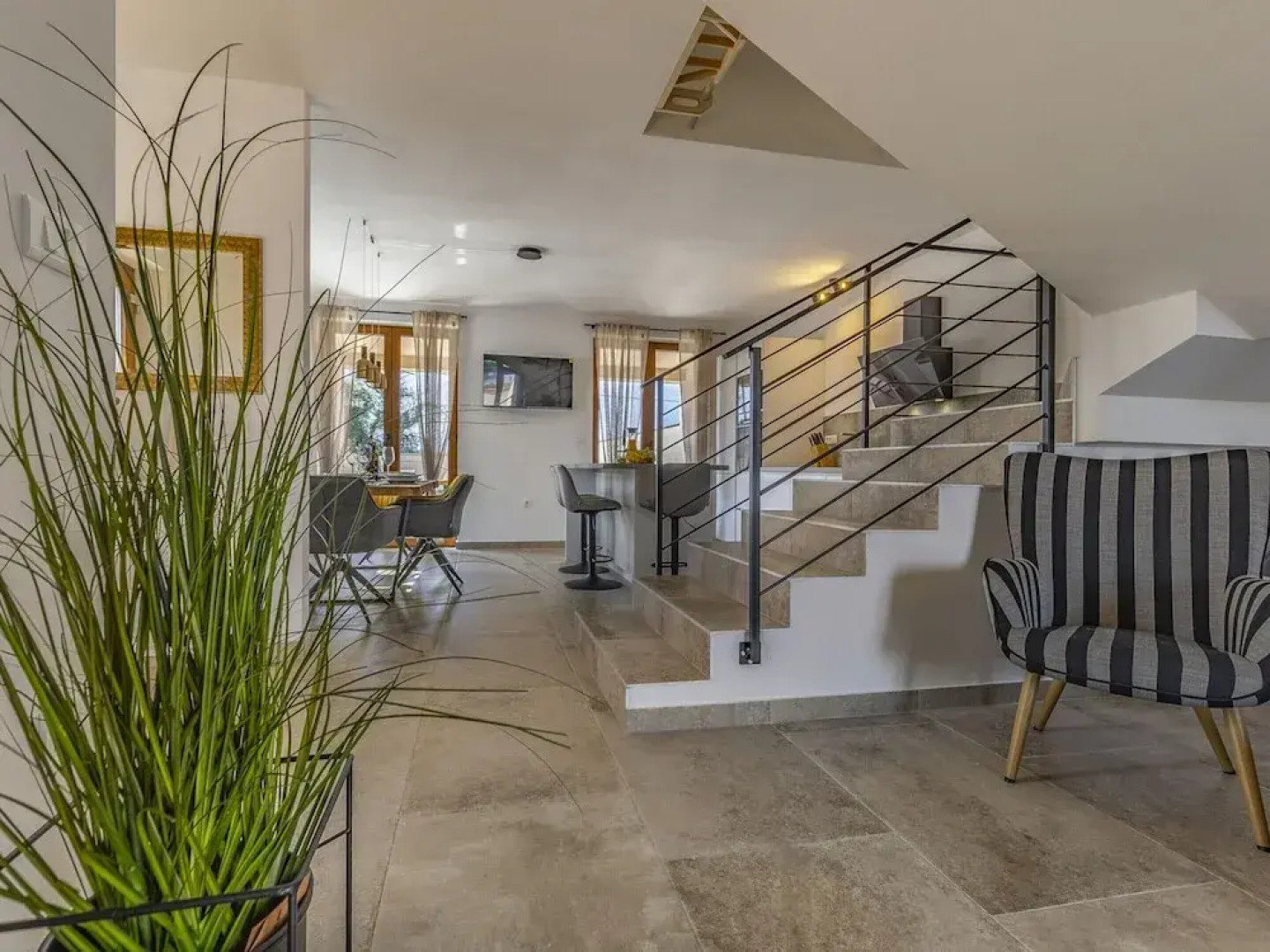 Family Villa With Pool, Wellness