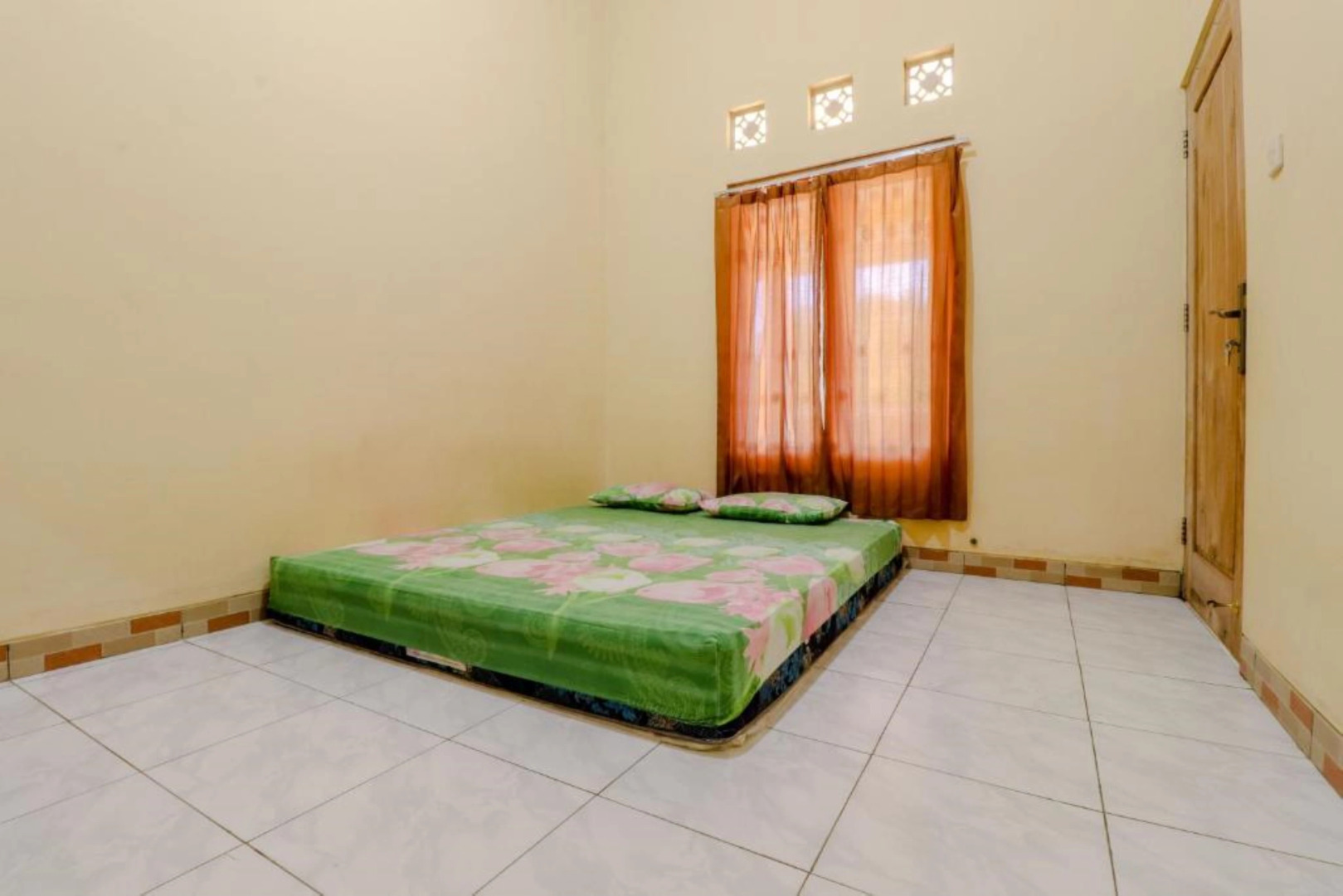 Penginapan Barokah by ZUZU