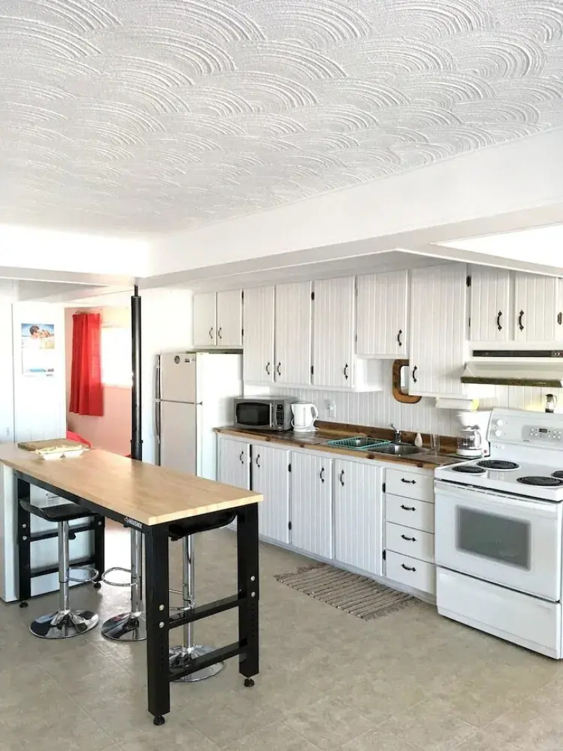 Apartment With 2 Bedrooms in Knowlton, With Wonderful Lake View, Enclosed Garden and Wifi