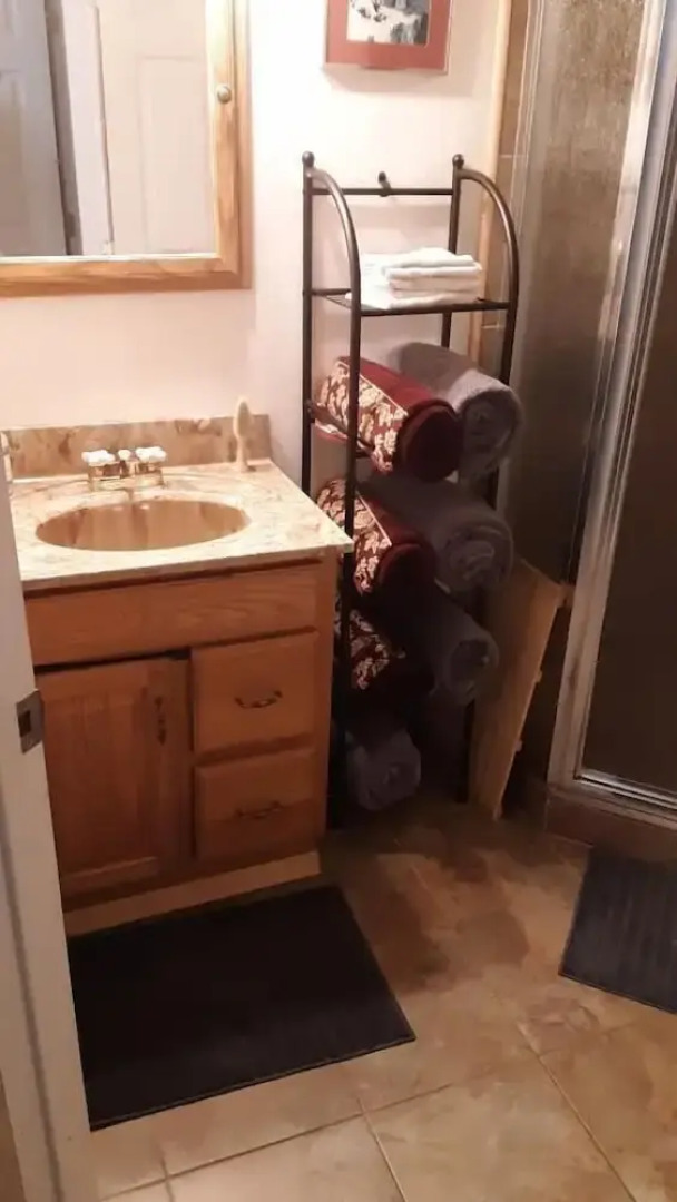 Winterfell - No Hidden Fee; Dog OK; King Bed