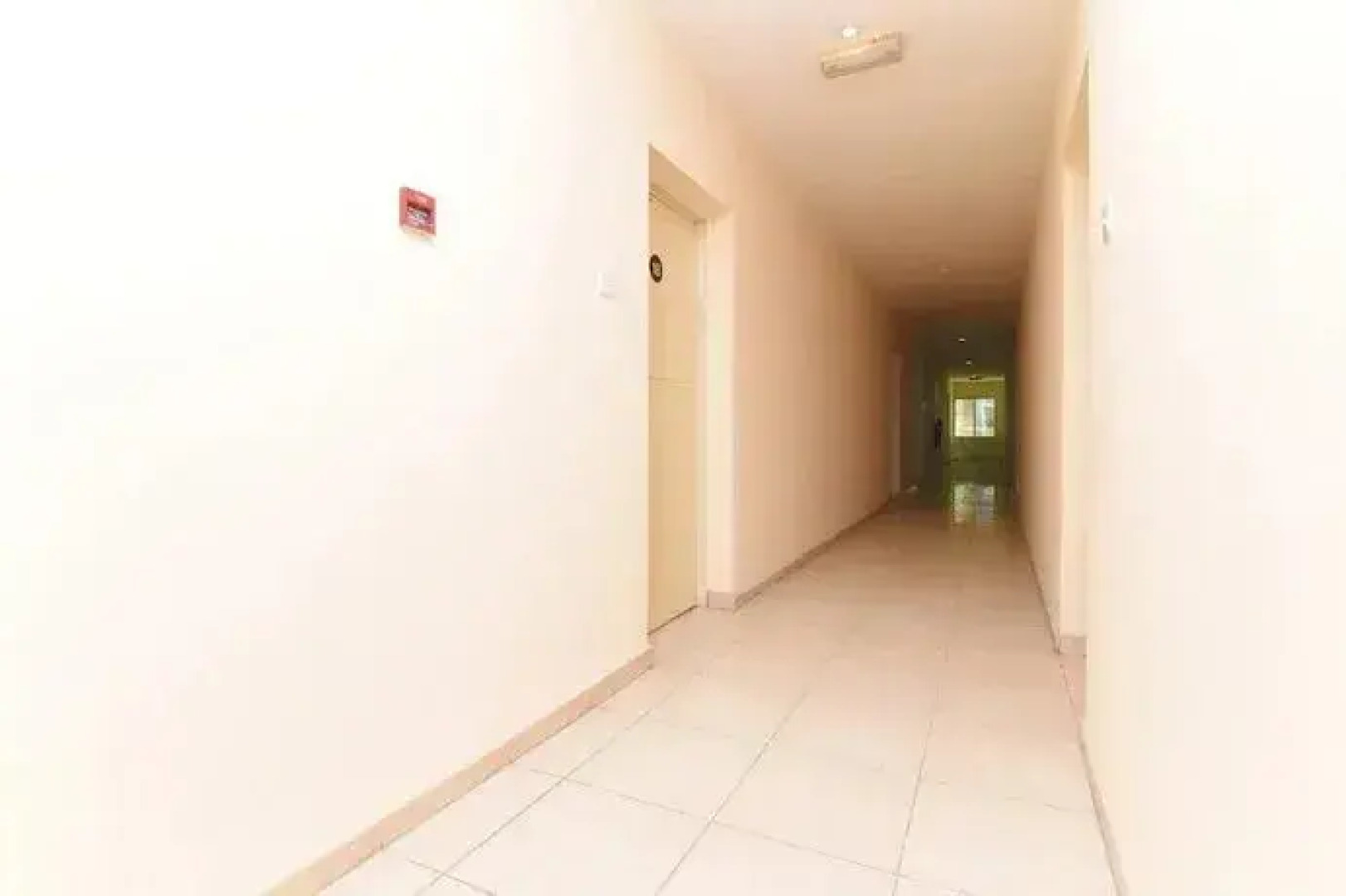 OYO 1202 Royal Plaza Residence -3