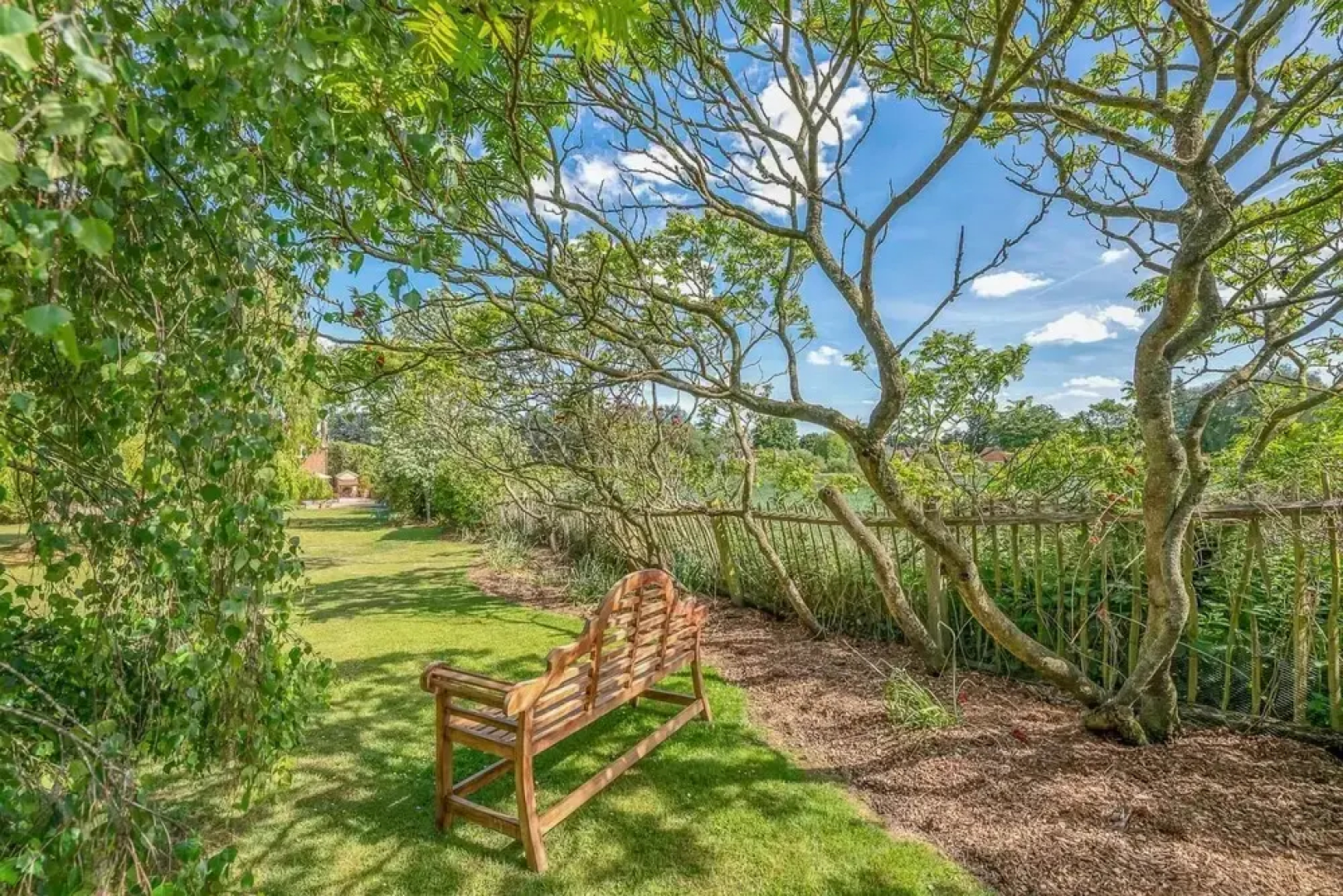 The School House - Luxury Home With Large Garden
