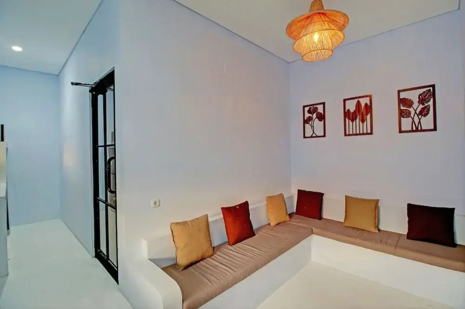 Collection O 93004 Double D Guest House