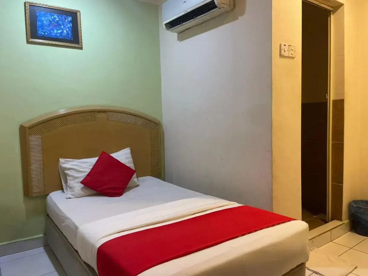 OYO 1002 Hotel Sahara Inn Batu Caves