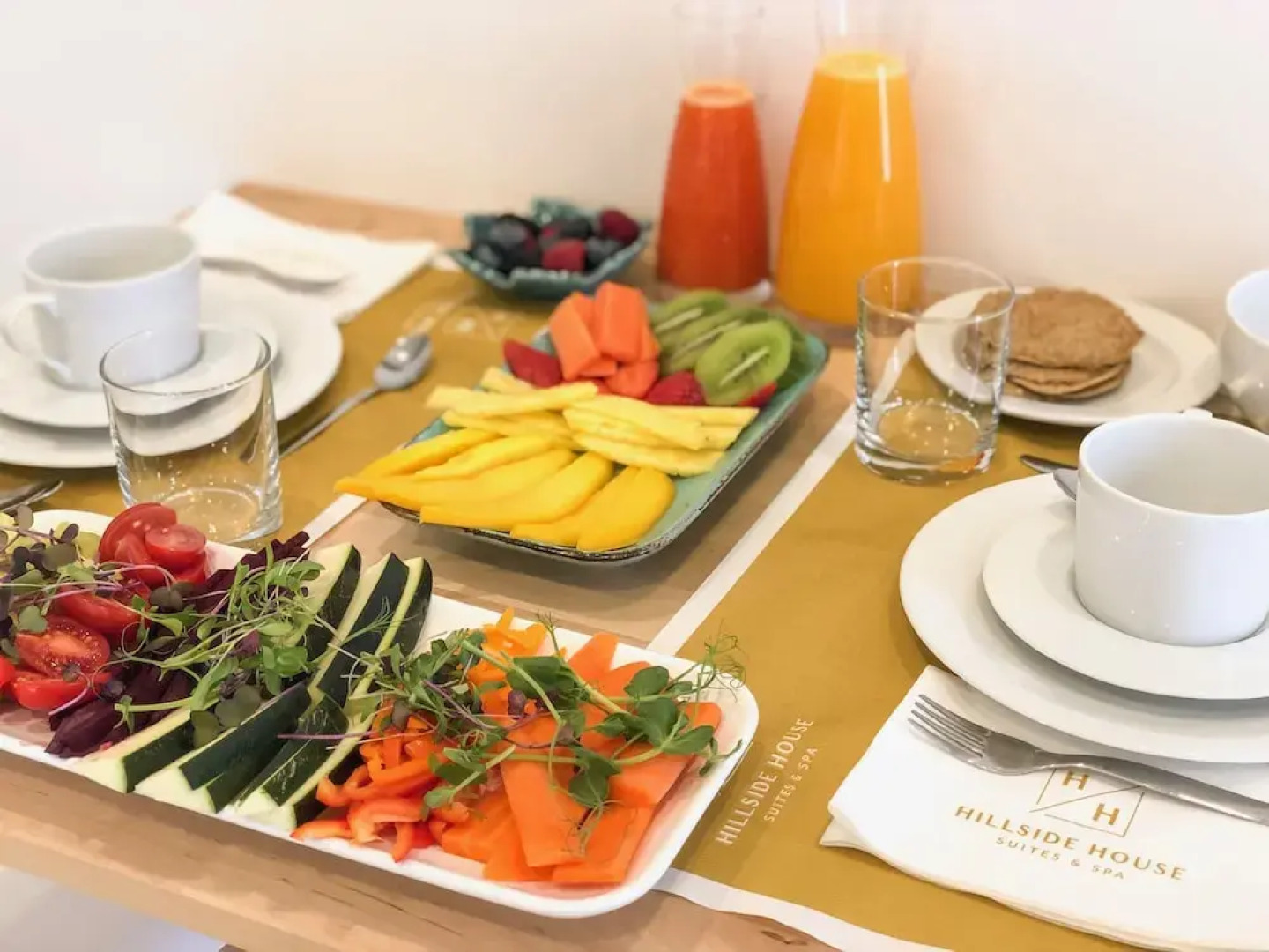 Hillside House Suites & Spa