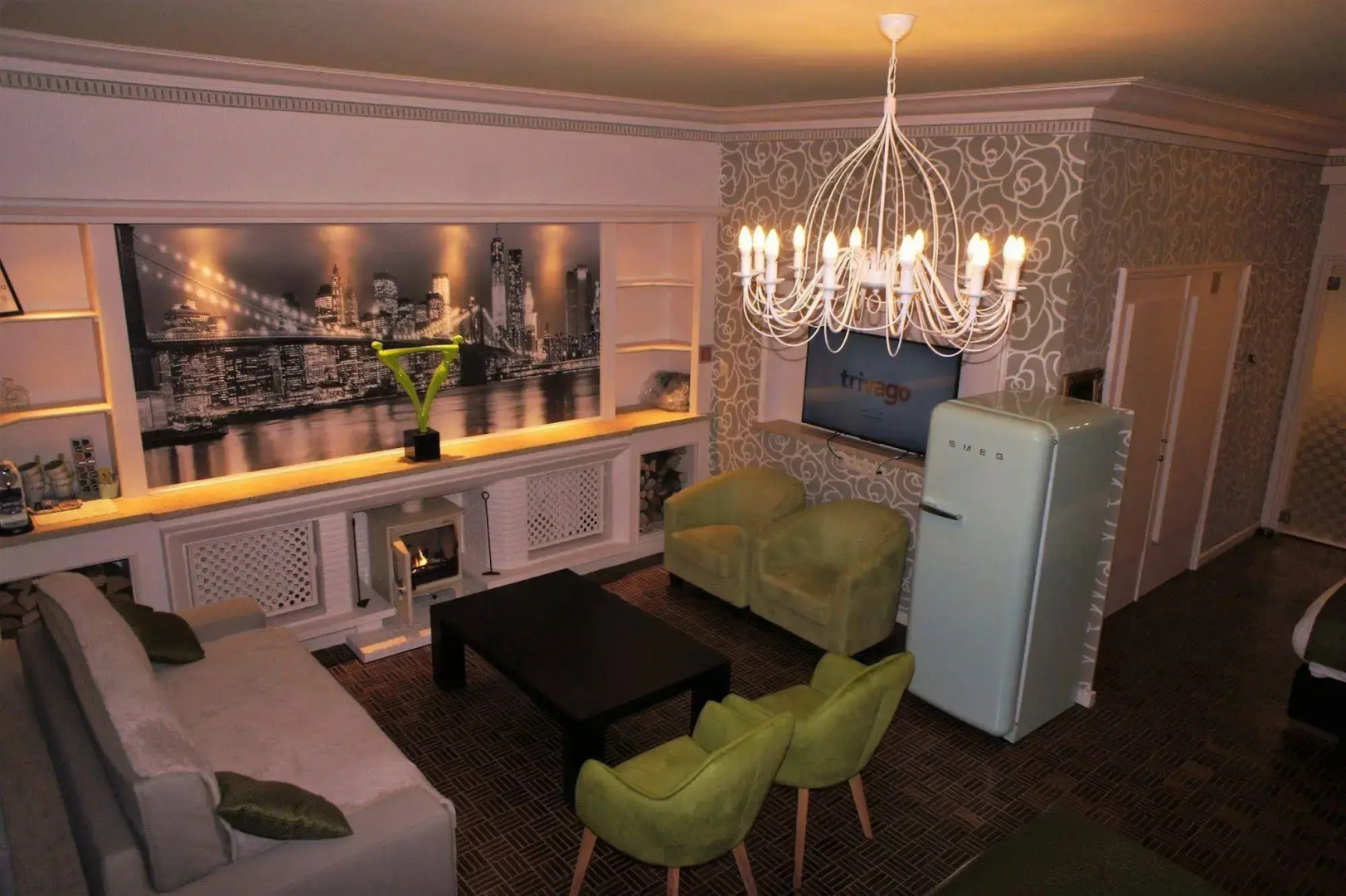 J and R Brussels City Apartment