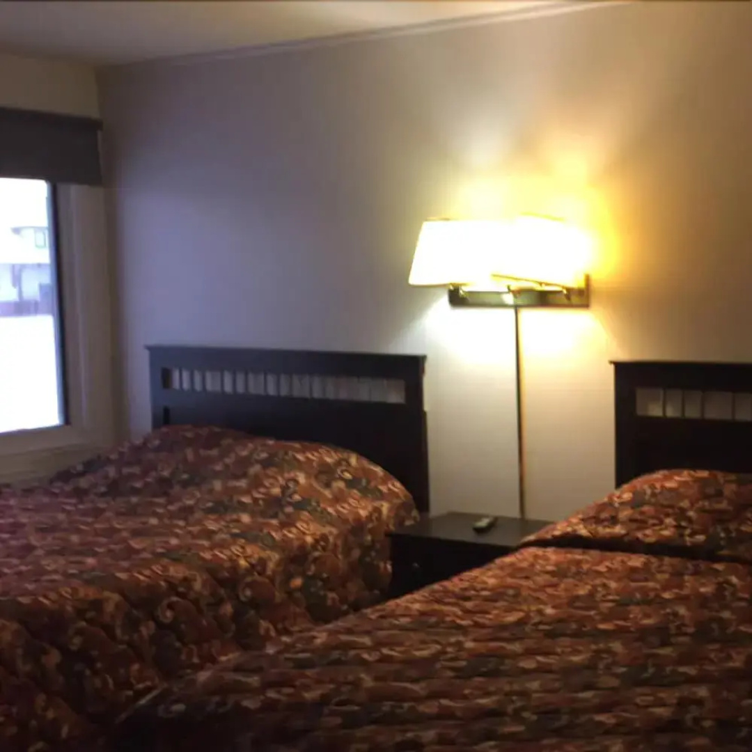 Kettle River Inn & Suites