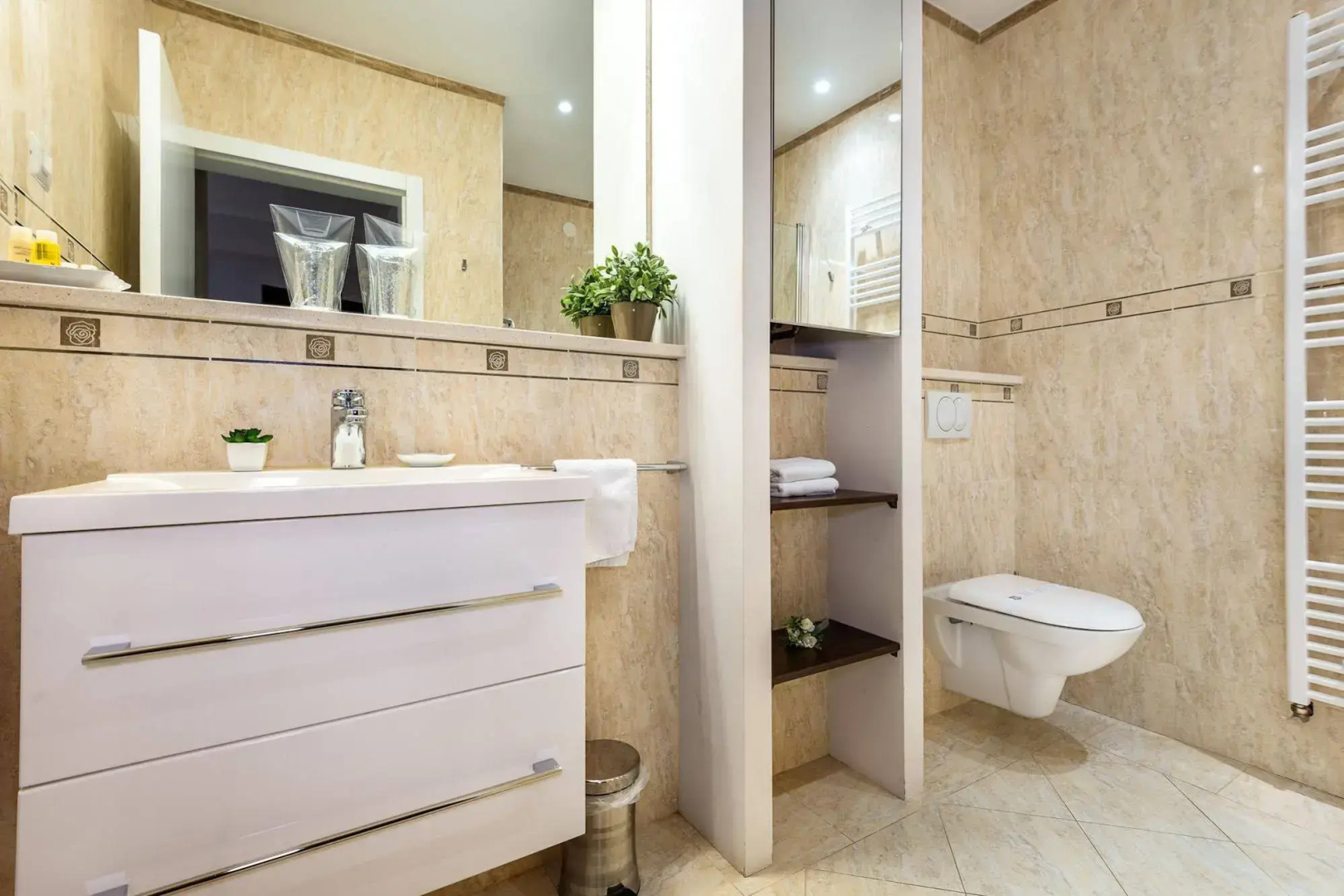 Madison Luxury Apartments