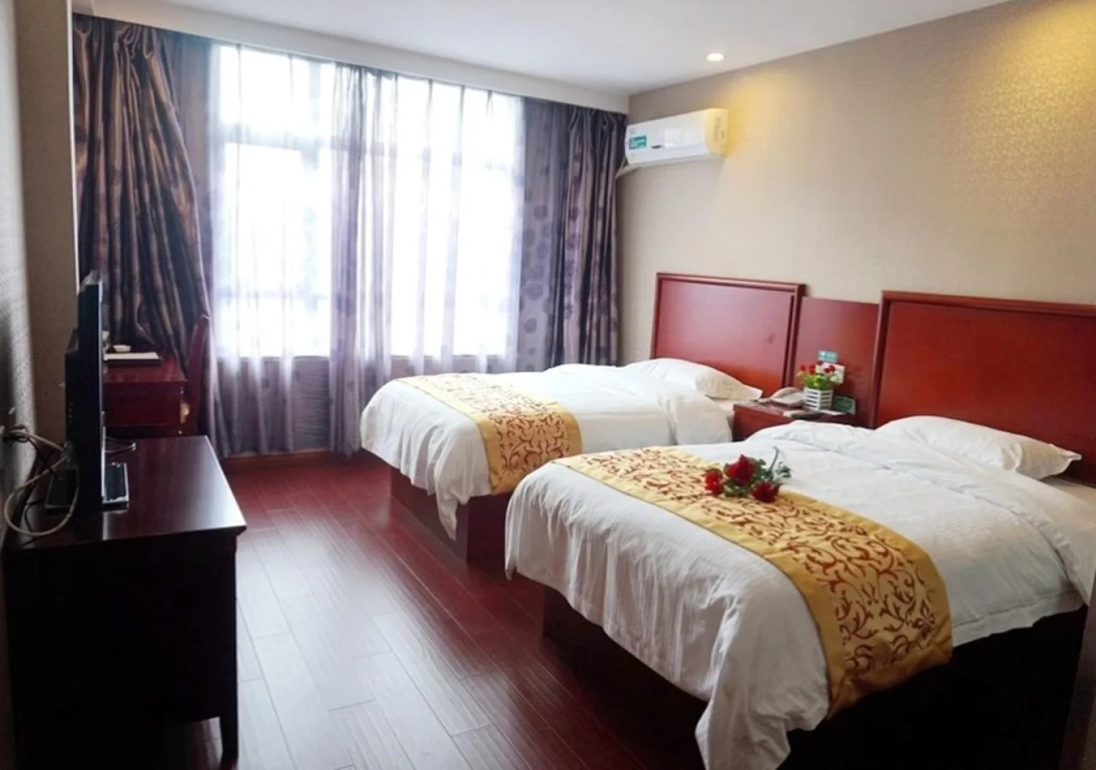 GreenTree Inn Anhui Bozhou Mengcheng County Zhouyuan W) Road County Government Hotel