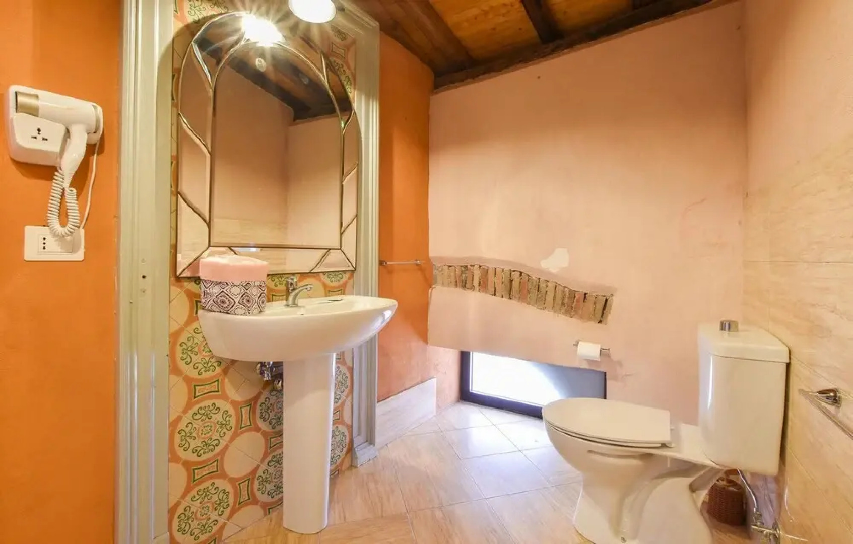 Beautiful Home in Santa Venerina With Outdoor Swimming Pool, Wifi and 6 Bedrooms