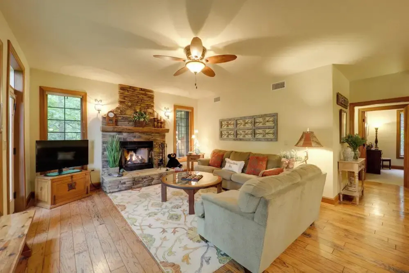 Hike On-site! Home 8 Mi to Wolf Ridge Ski Resort