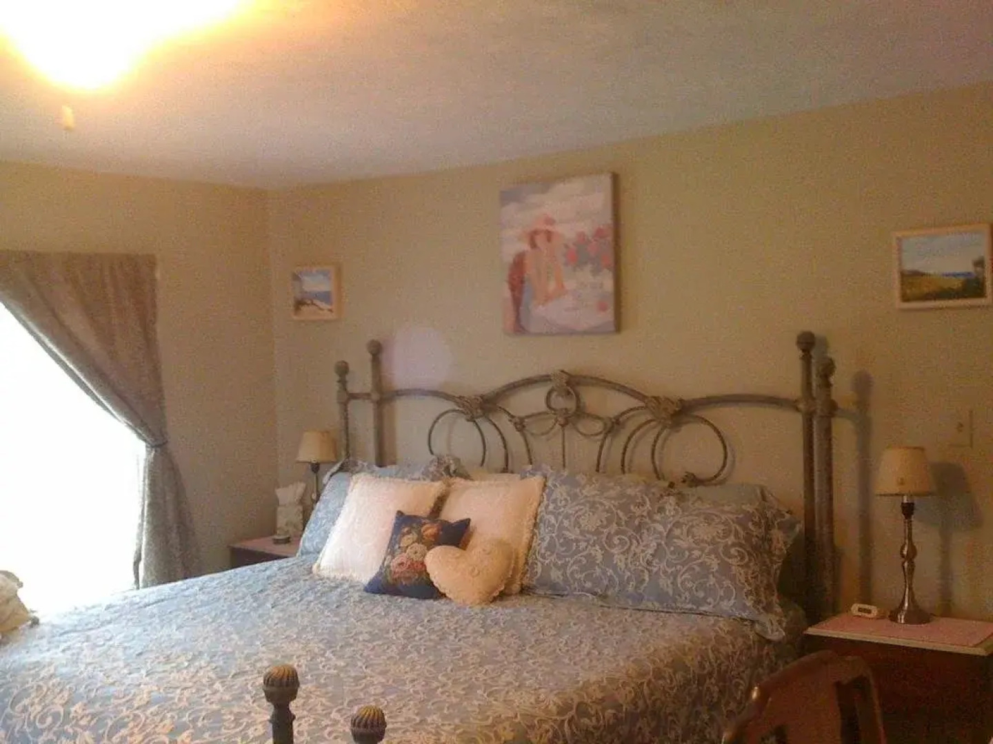 A White Swan Bed and Breakfast