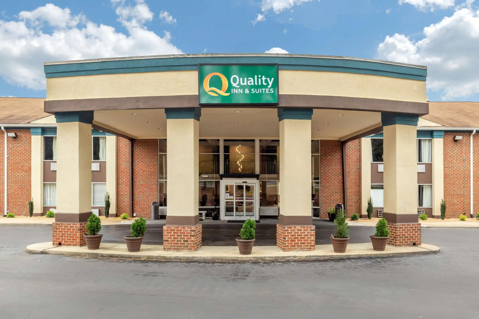 Quality Inn & Suites Apex - Holly Springs