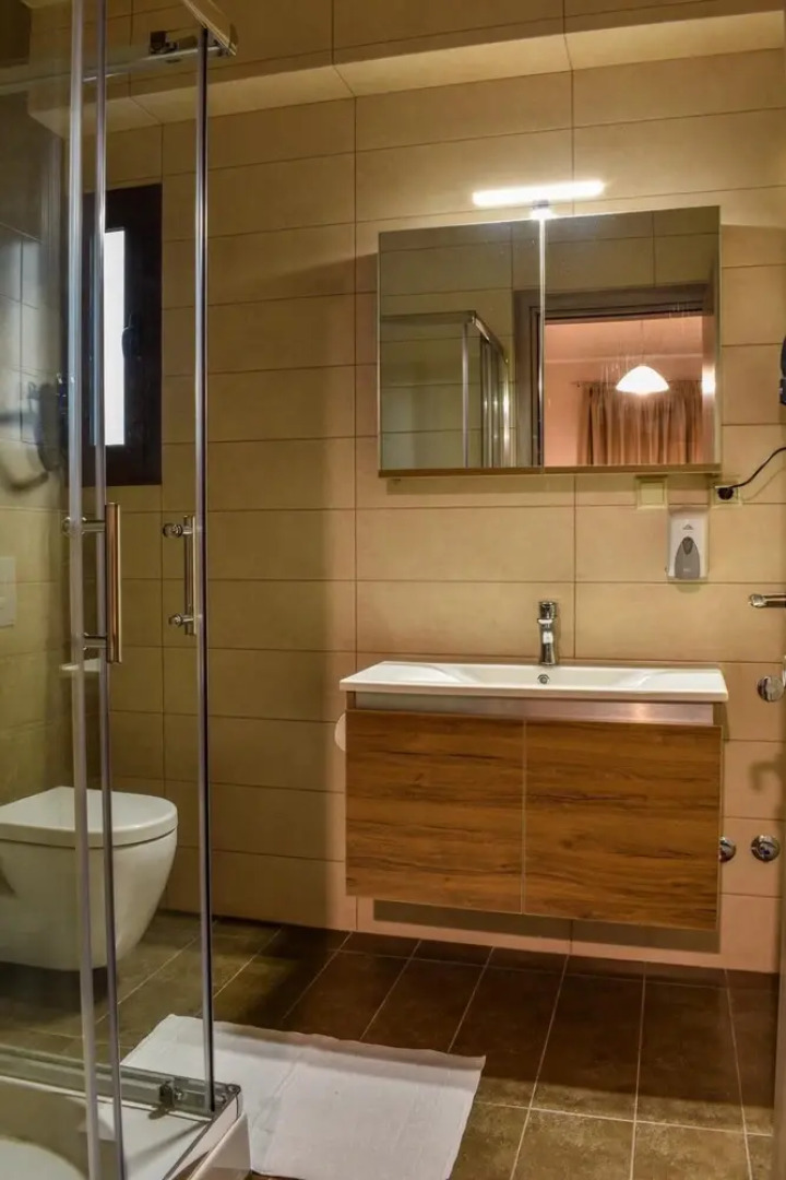 Elia Deluxe Accommodation