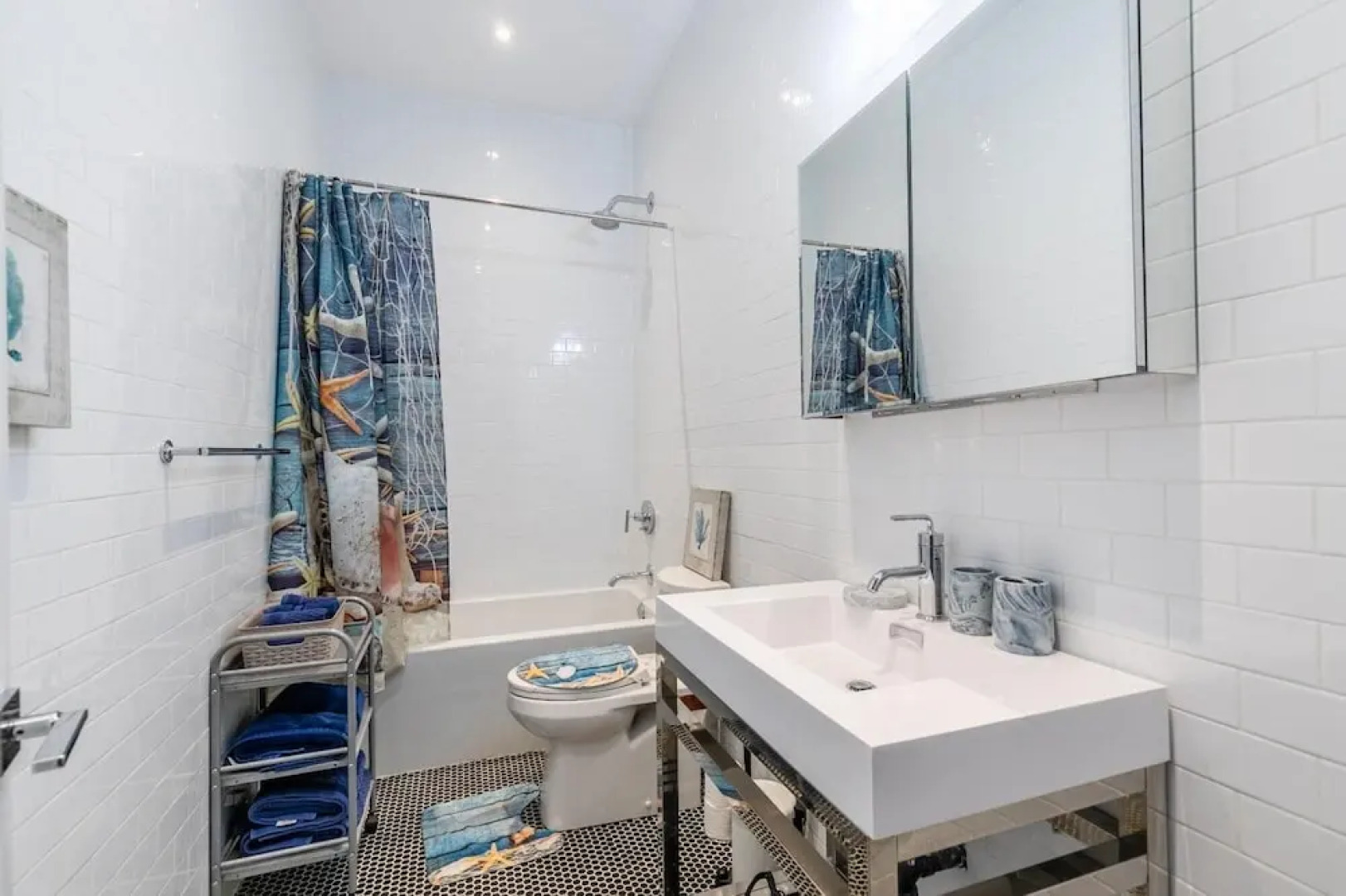 2BR 2storey Loft Free Parking Gym