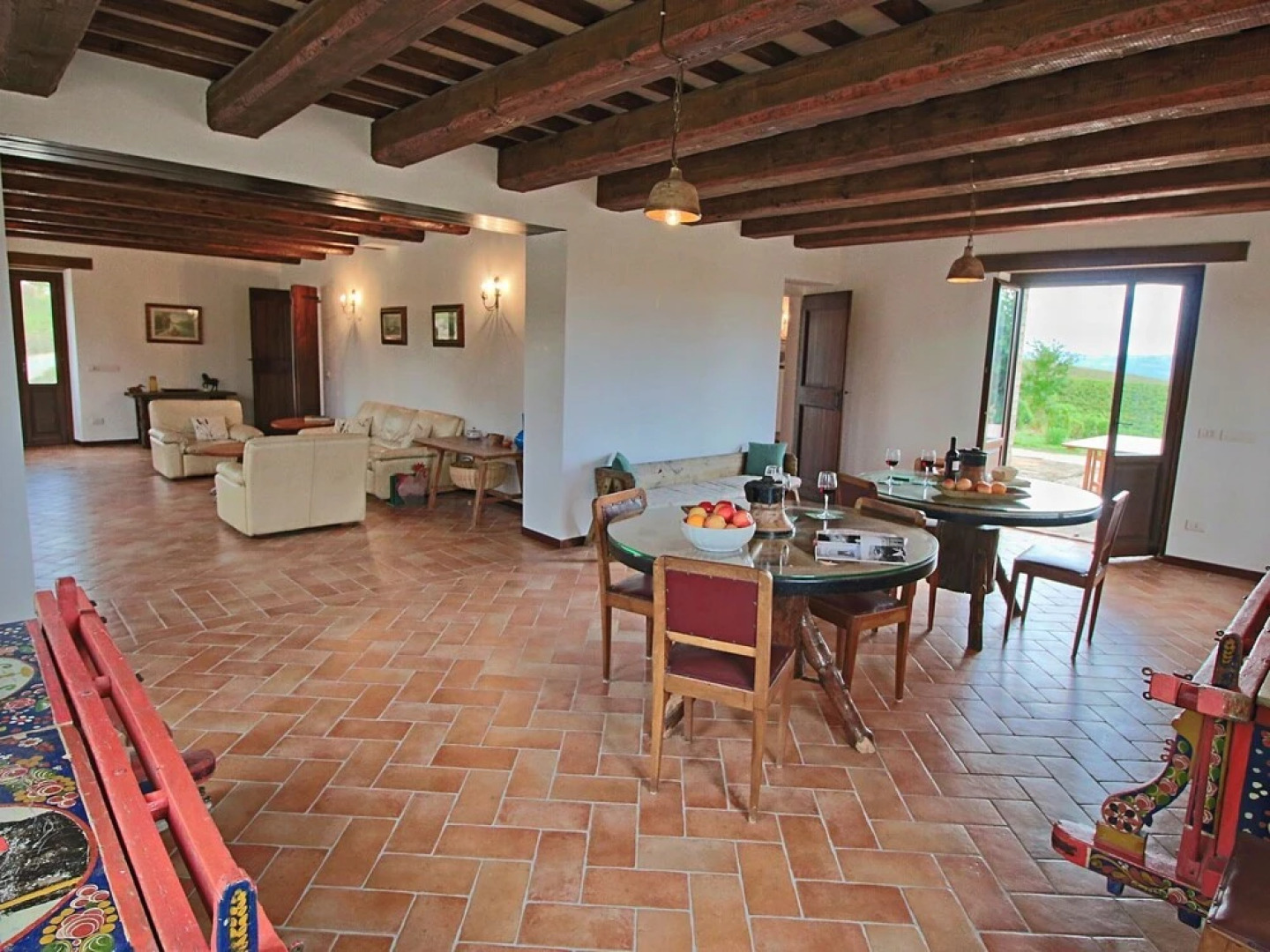 Luxurious Mansion with Private Garden in Montecassiano