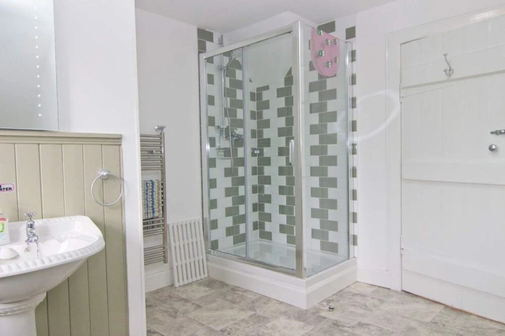 Moonfrog Lets- The Old Laundry